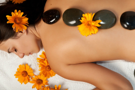 Massage Thải Độc Tố Với Đá Núi Lửa/Đá Muối Himalaya